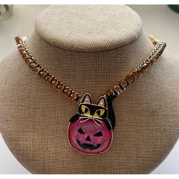 NWT Betsey Johnson Pink Pumpkin Necklace - Picture 9 of 9